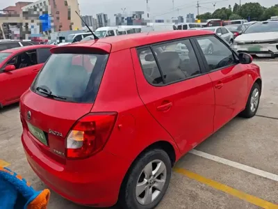 Skoda Fabia 2015, 94600 км, за 19900 CNY - фото 7
