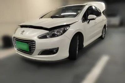 Peugeot 308 · 2014 год