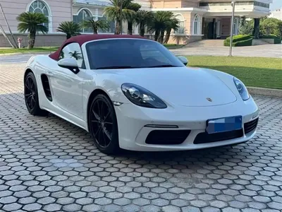 Porsche 718 2021, 10000 км, за 399000 CNY