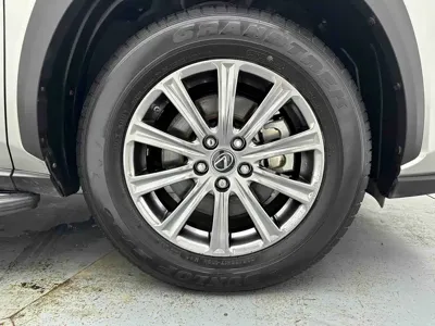 Lexus NX 2020, 31000 км, за 179800 CNY - фото 8