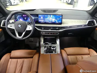 BMW X7 2024, 15000 км, за 105000000 KRW