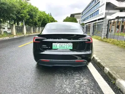 Tesla Model 3 2024, 40000 км, за 122500 CNY - фото 8
