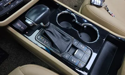 Kia Canival 2019, 42550 км, за 19700000 KRW - фото 9