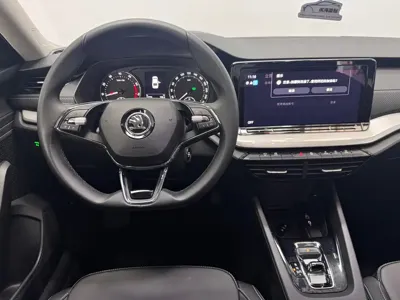 Skoda Octavia 2021, 17000 км, за 145700 CNY - фото 14