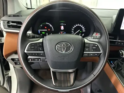 Toyota Granvia 2024, 28000 км, за 249800 CNY - фото 11