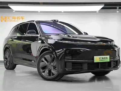 Li Auto Li L7 2026, 15300 км, за 261800 CNY