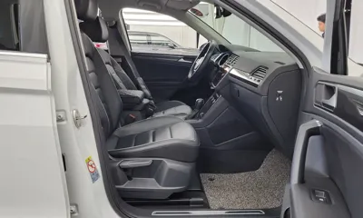 Volkswagen Tiguan 2020, 94083 км, за 13071.91 USD - фото 11