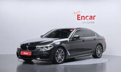 BMW 5-Series · 2020 год