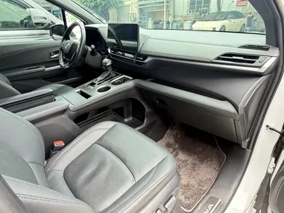 Toyota Sienna 2022, 33000 км, за 228000 CNY - фото 11
