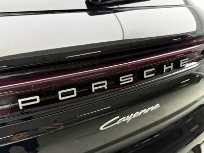 Porsche Cayenne 2024, 25000 км, за 658000 CNY - фото 6