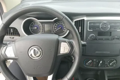 Dongfeng Aeolus AX3 2016, 56600 км, за 24549.08 CNY - фото 12
