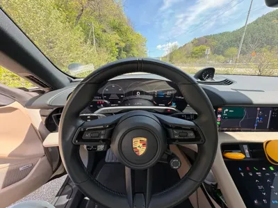 Porsche Taycan 2023, 45300 км, за 77330000 KRW - фото 8