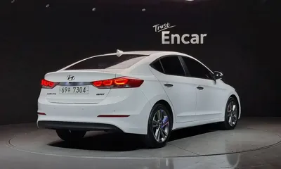 Hyundai Avante 2016, 137817 км, за 7500000 KRW