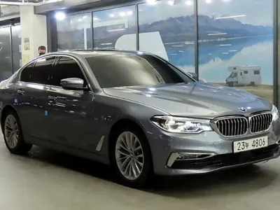 BMW 5-Series · 2018 год