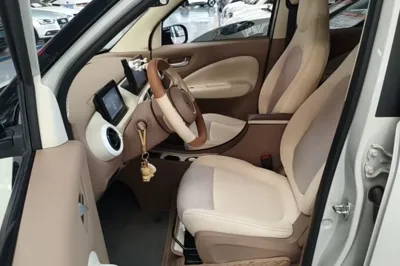 Wuling Hongguang MINIEV 2025, 9900 км, за 51555.8 CNY - фото 17