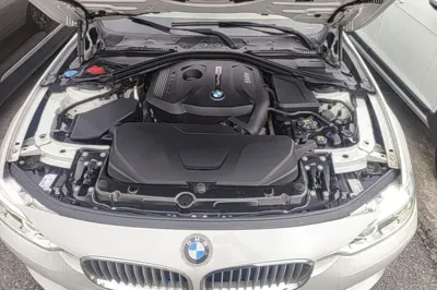 BMW 3 Series 2019, 90100 км, за 104514.28 CNY - фото 24