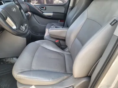 Hyundai Starex 2019, 221561 км, за 8800000 KRW - фото 10