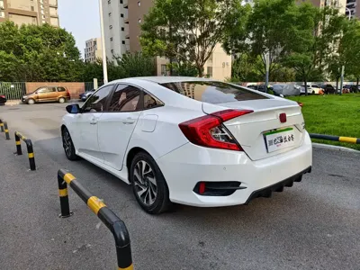 Honda Civic 2017, 100000 км, за 40800 CNY