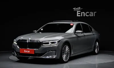 BMW 7-Series · 2020 год