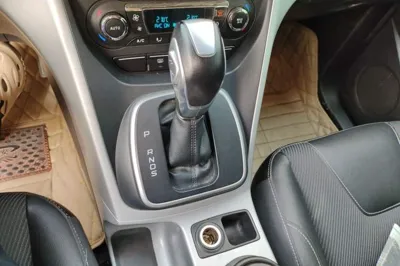 Ford Kuga 2015, 64400 км, за 37953.05 CNY - фото 11