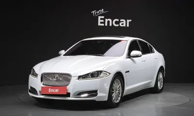 Jaguar XF · 2013 год