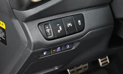 Hyundai Ioniq 2018, 109739 км, за 12500000 KRW - фото 14
