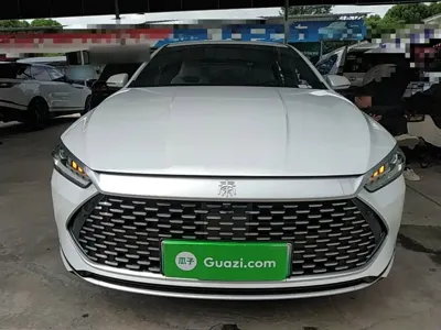 BYD Qin Plus 2023, 22400 км, за 62699 CNY