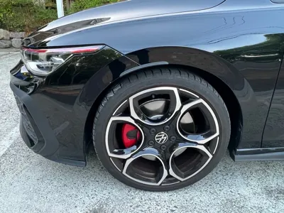 Volkswagen Golf 2025, 2563 км, за 47600000 KRW