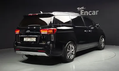 Kia Canival 2017, 93727 км, за 12700000 KRW - фото 2