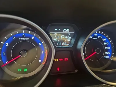 Hyundai Avante 2016, 173198 км, за 4900000 KRW - фото 8