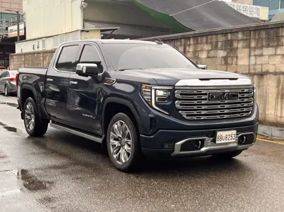 GMC Sierra · 2023 год