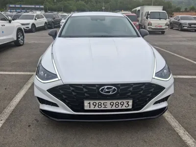 Hyundai Sonata 2022, 114115 км, за 13700000 KRW