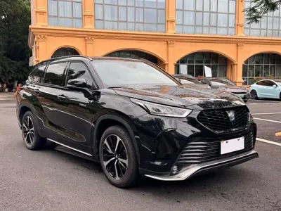 Toyota Crown Kluger 2023, 113000 км, за 175000 CNY - фото 3