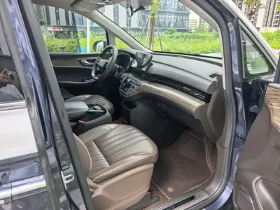 Roewe iMAX8 New Energy 2023, 352000 км, за 103800 CNY - фото 21