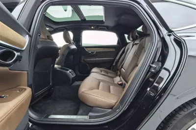 Volvo S90 2025, 28200 км, за 198312.33 CNY - фото 32