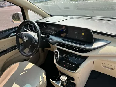Buick GL8 2022, 88000 км, за 155800 CNY - фото 14