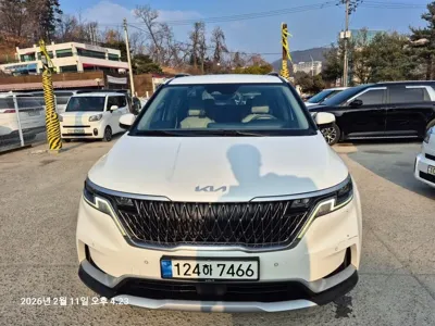 Kia Canival 2023, 87100 км, за 99990000 KRW