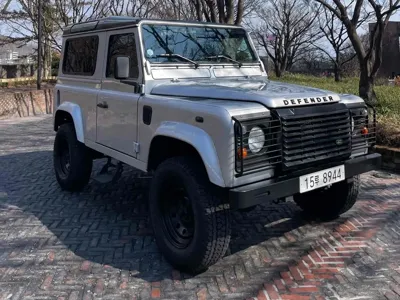 Land Rover Defender 2004, 130000 км, за 80000000 KRW