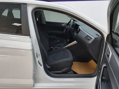 Volkswagen Polo 2023, 26600 км, за 58300 CNY - фото 8