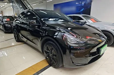 Tesla Model Y 2022, 65100 км, за 185156.29 CNY