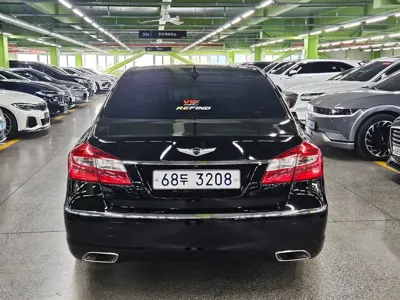 Hyundai Genesis 2009, 210000 км, за 2990000 KRW