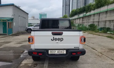 Jeep Gladiator 2021, 115000 км, за 37000000 KRW