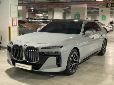 BMW 7-Series · 2024 год