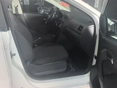 Volkswagen Polo 2018, 80000 км, за 40900 CNY - фото 7