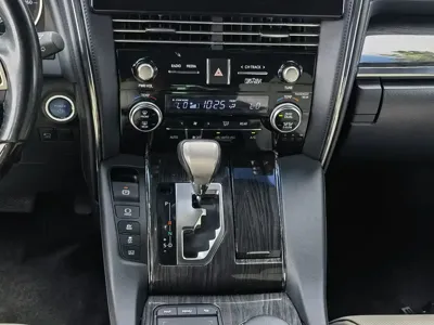 Lexus LM 2021, 52000 км, за 718000 CNY - фото 8