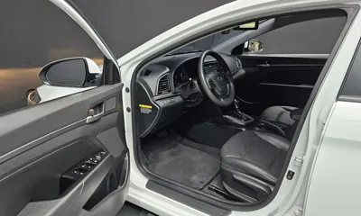 Hyundai Avante 2018, 124409 км, за 9700000 KRW - фото 10