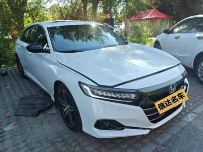 Honda Accord 2022, 68000 км, за 108800 CNY