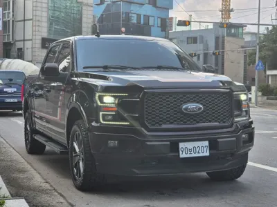 Ford F150 2018, 180000 км, за 35000000 KRW