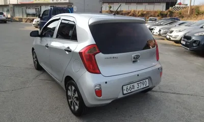 Kia Morning 2015, 111853 км, за 3000000 KRW - фото 6