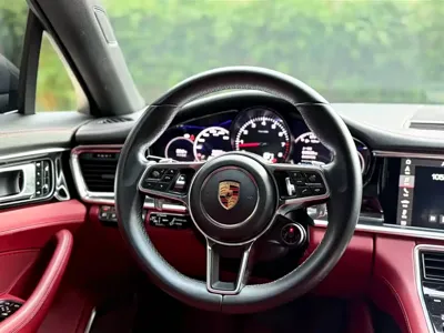 Porsche Panamera 2017, 80000 км, за 438000 CNY - фото 13